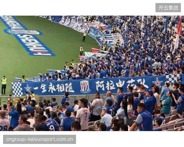 球迷的时尚盛宴：当球队遇上知名品牌的跨界合作